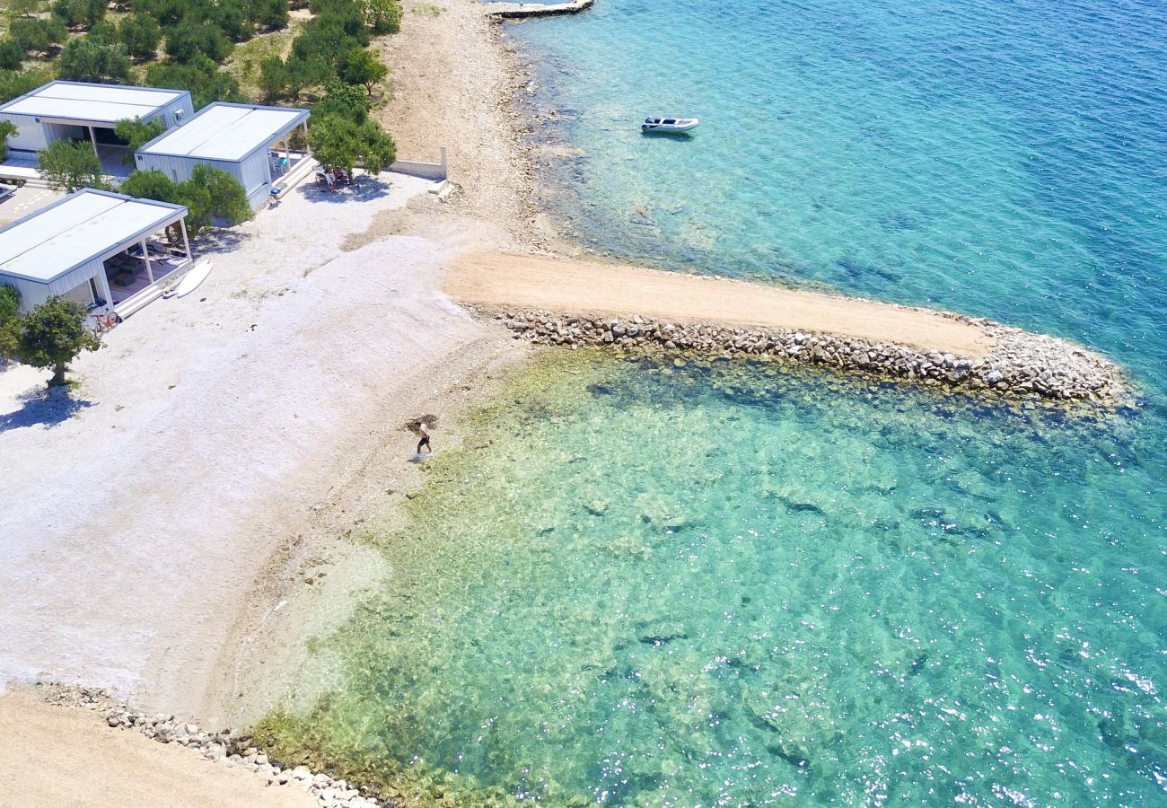 From the holiday home you can look perfectly at the beautiful sea, which is also right in front of someone's nose.