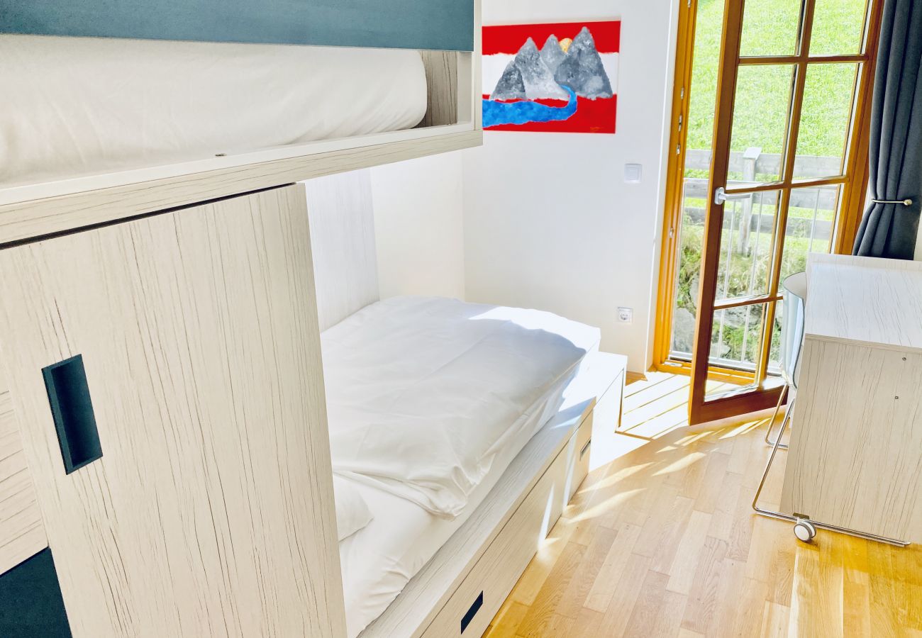  From the children's bedroom you have an unforgettable view of the unique mountains.