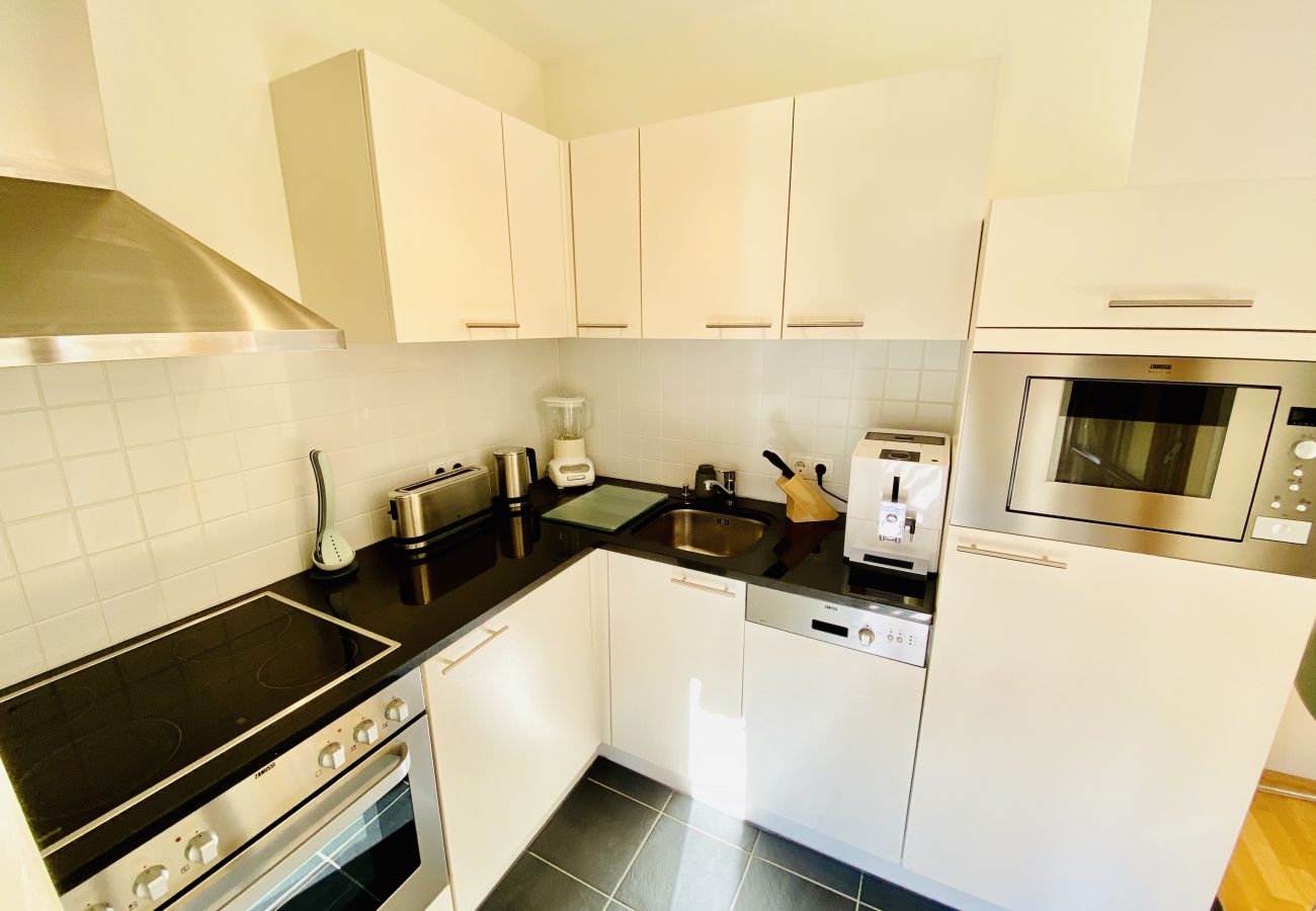 The kitchen seems small at first glance, but is fully equipped - with a dishwasher or oven and much more